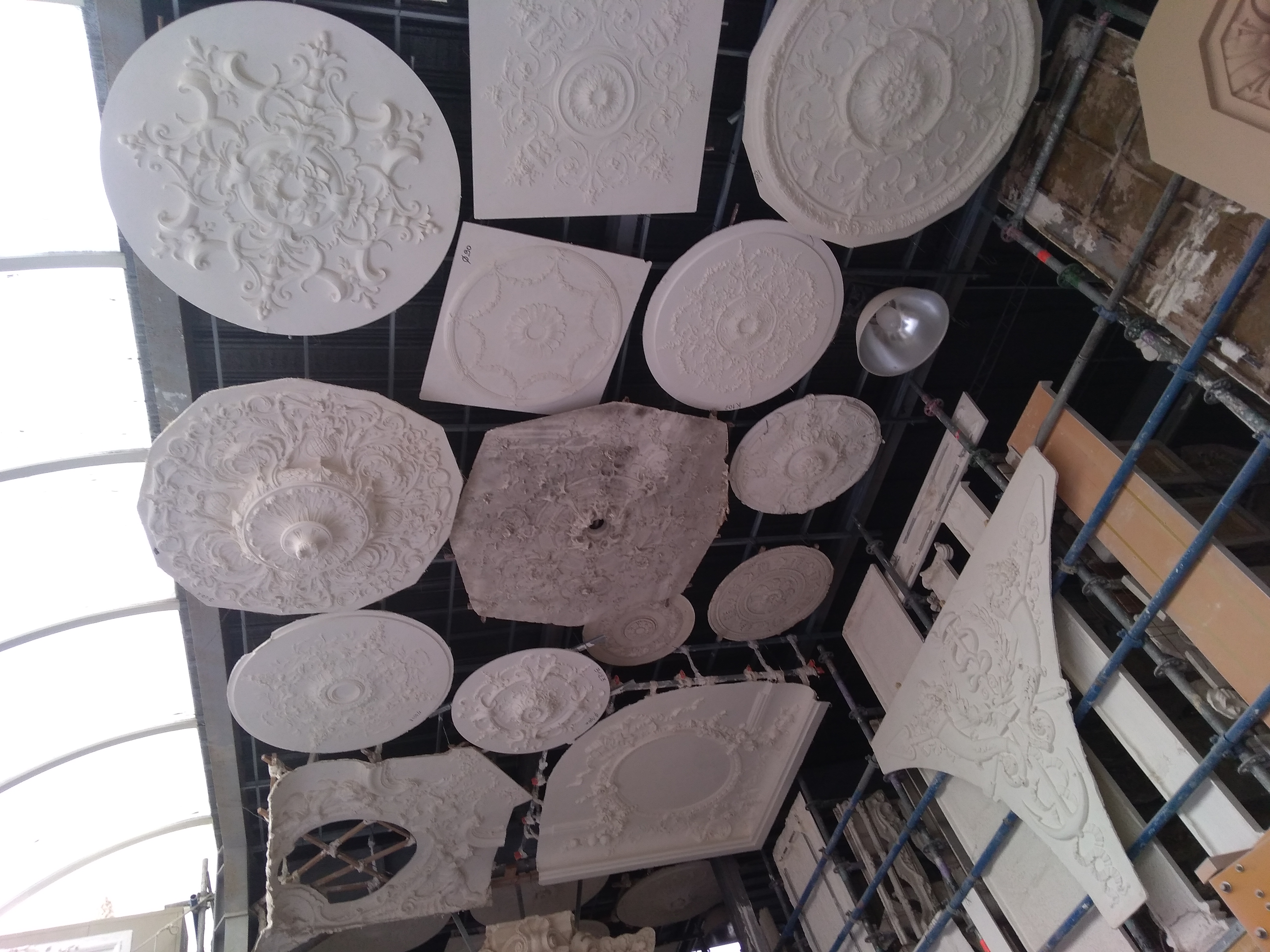 staff decoration plafond